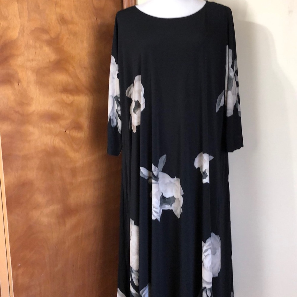Alembika size 6 Winslow Trapeze Dress, Roses 16/18